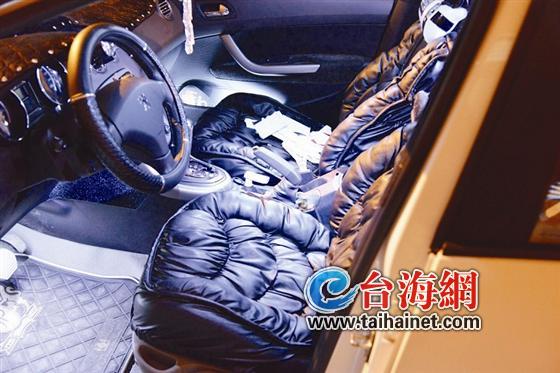 車內(nèi)也被改裝過