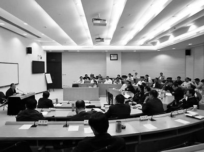 中紀委書記王岐山與學員座談1