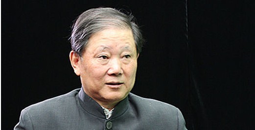 孫玉璽認(rèn)為，中印在邊界問題上的談判要求得兩國民眾