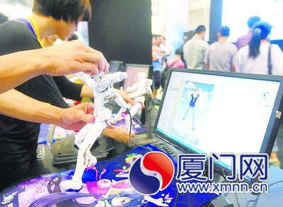 3D動(dòng)漫繪圖機(jī)器人大大提高游戲生產(chǎn)效率