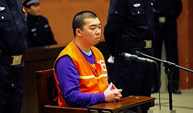 南京富二代殺妻案開審