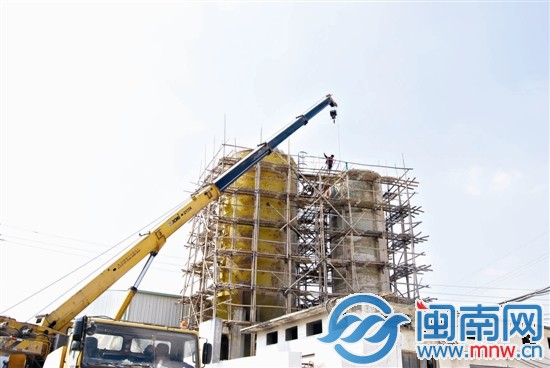 污水處理罐深18米