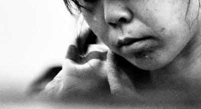 李晴流下了眼淚