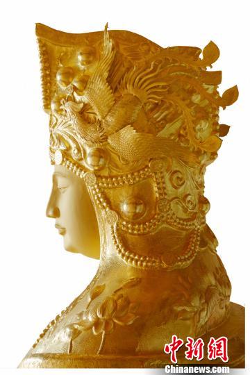 圖為全球最大黃金媽祖像。