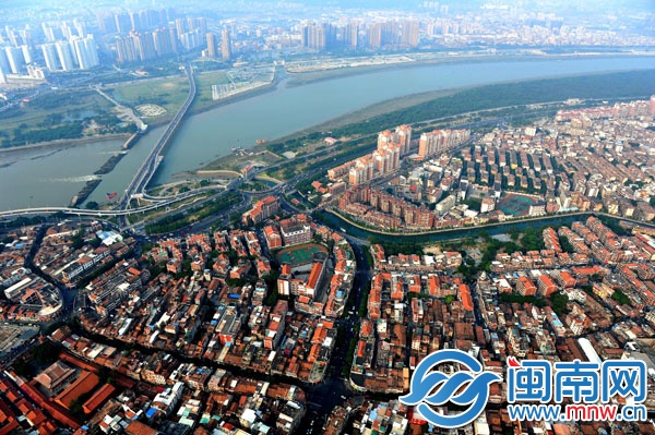 泉州提出將古城與古港、新區(qū)串聯(lián)起來發(fā)展，建設多元