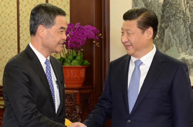 習(xí)近平會(huì)見梁振英