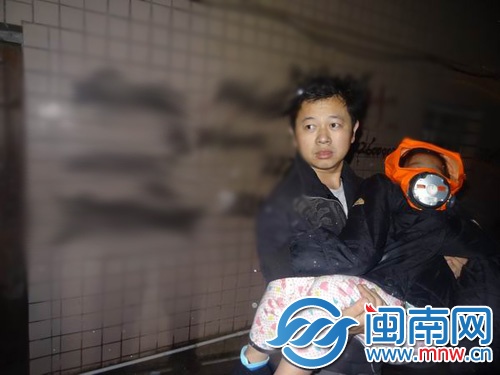 被困小孩獲救