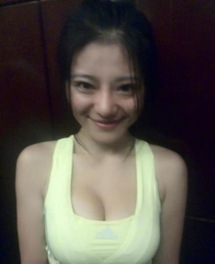 最美馬拉松女孩火了 跑步狂人要跑100個全程2