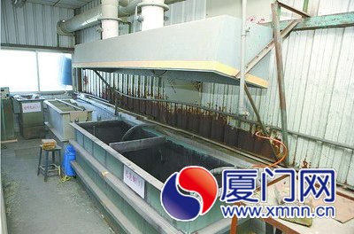 64條這種手動電鍍生產(chǎn)線在專項(xiàng)整治行動中被淘汰