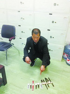 該男子涉嫌銷售假冒偽劣產(chǎn)品被抓