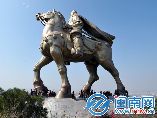 泉州大坪山公園鄭成功雕像