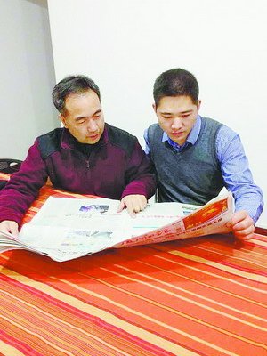 營養(yǎng)師王雷軍（左）、烹飪師郭志芬