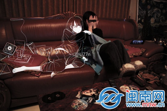 女朋友陪我縮在家里看電影，一下就過去好多天