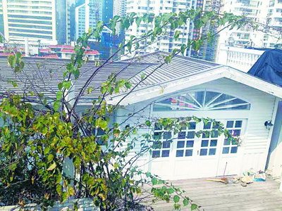　在公共天臺(tái)建起的小洋房