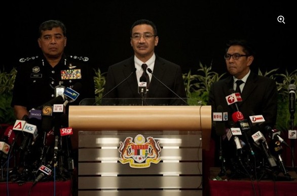 馬來(lái)西亞代理交通部長(zhǎng)希沙姆丁在吉隆坡舉行發(fā)布會(huì)。