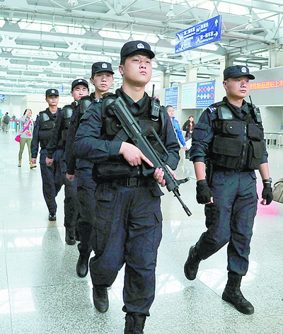 廈門特警機(jī)動(dòng)沖鋒隊(duì)