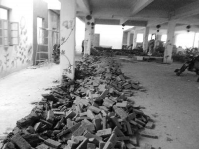 溪美街道新華花苑小區(qū)