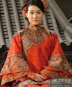 譚晶為《喬家大院》演唱主題曲《遠(yuǎn)情》