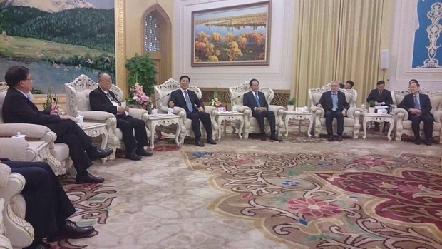 中國國家副主席李源潮23號在北京會見香港傳媒高層訪