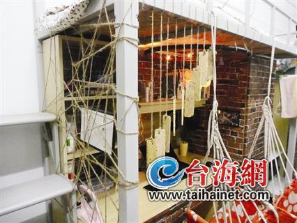 男生宿舍成情調(diào)酒吧1