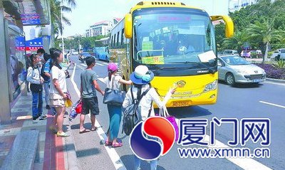 旅游2線得翻過東坪山才會(huì)有空位