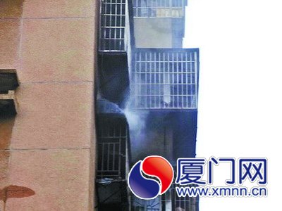 海天路一大火被撲滅后死灰復(fù)燃