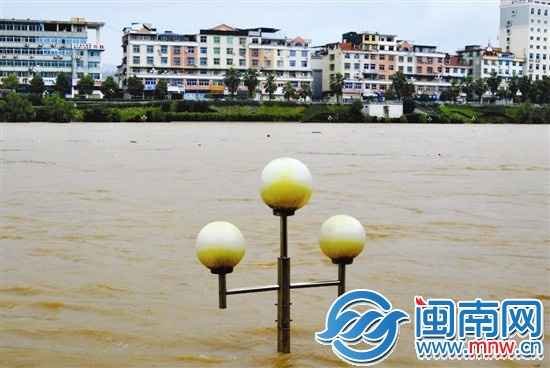 三明將樂(lè)縣 連日暴雨，導(dǎo)致將樂(lè)縣金溪河河水昨日暴
