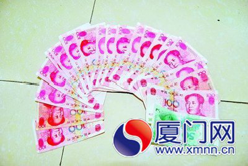 兩女唱雙簧假幣換走真鈔 專挑菜市場(chǎng)小販下手