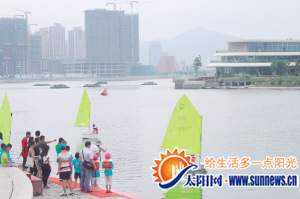 小“水手”現(xiàn)場(chǎng)體驗(yàn)OP船