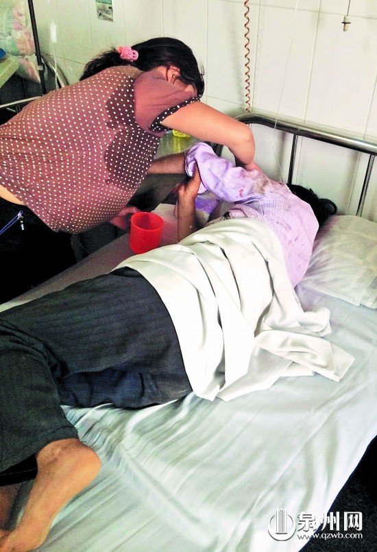 妻子在醫(yī)院治療