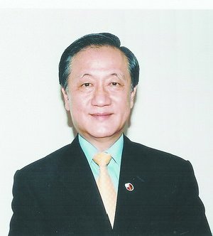郁慕明