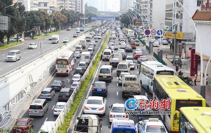 廈門(mén)新增小型汽車(chē)約1.3萬(wàn)輛