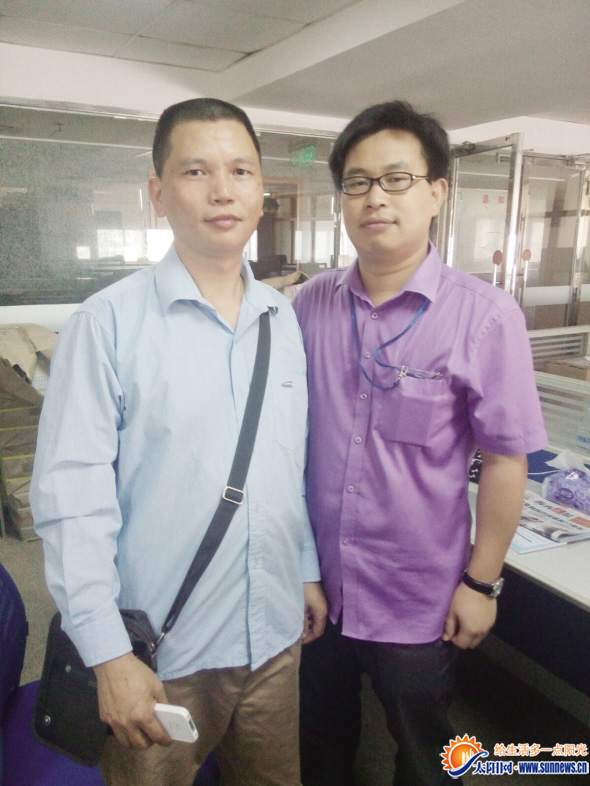 林師傅（左）和孩子的父親吳先生