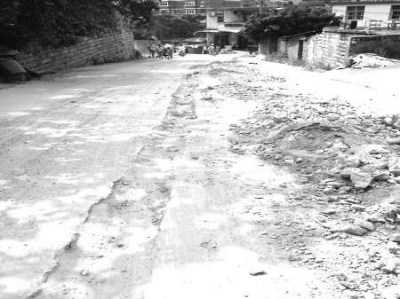 溪美彭美安長路被挖