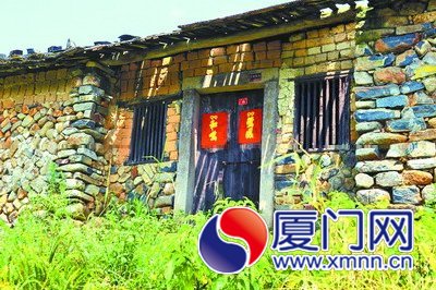 植物占領(lǐng)荒村，空房子成了綠房子