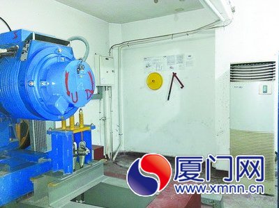 電梯機(jī)房要靠空調(diào)降溫