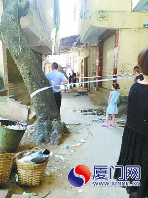 案發(fā)現(xiàn)場(chǎng)附近